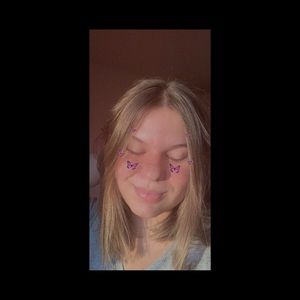 Meet your Posher, Hillary